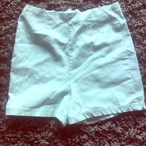 High waisted stretchy shorts 🦋